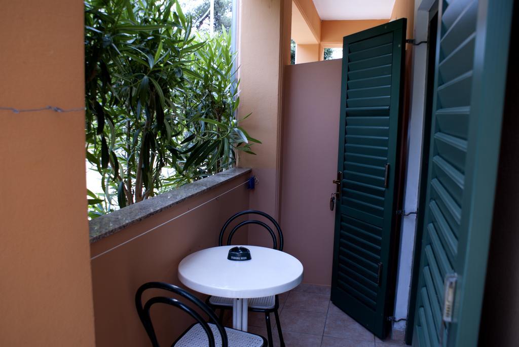 Pansion Ana Hotel Mali Lošinj Kültér fotó