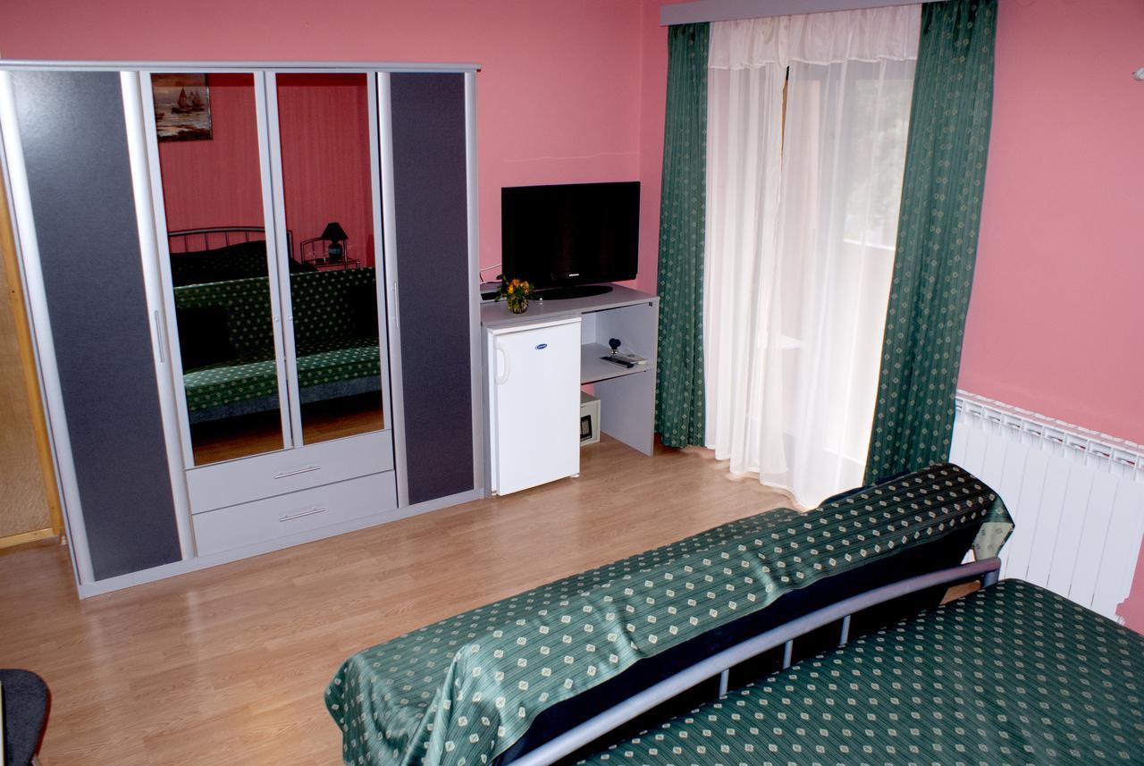Pansion Ana Hotel Mali Lošinj Kültér fotó
