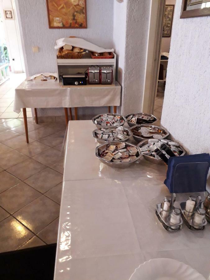 Pansion Ana Hotel Mali Lošinj Kültér fotó